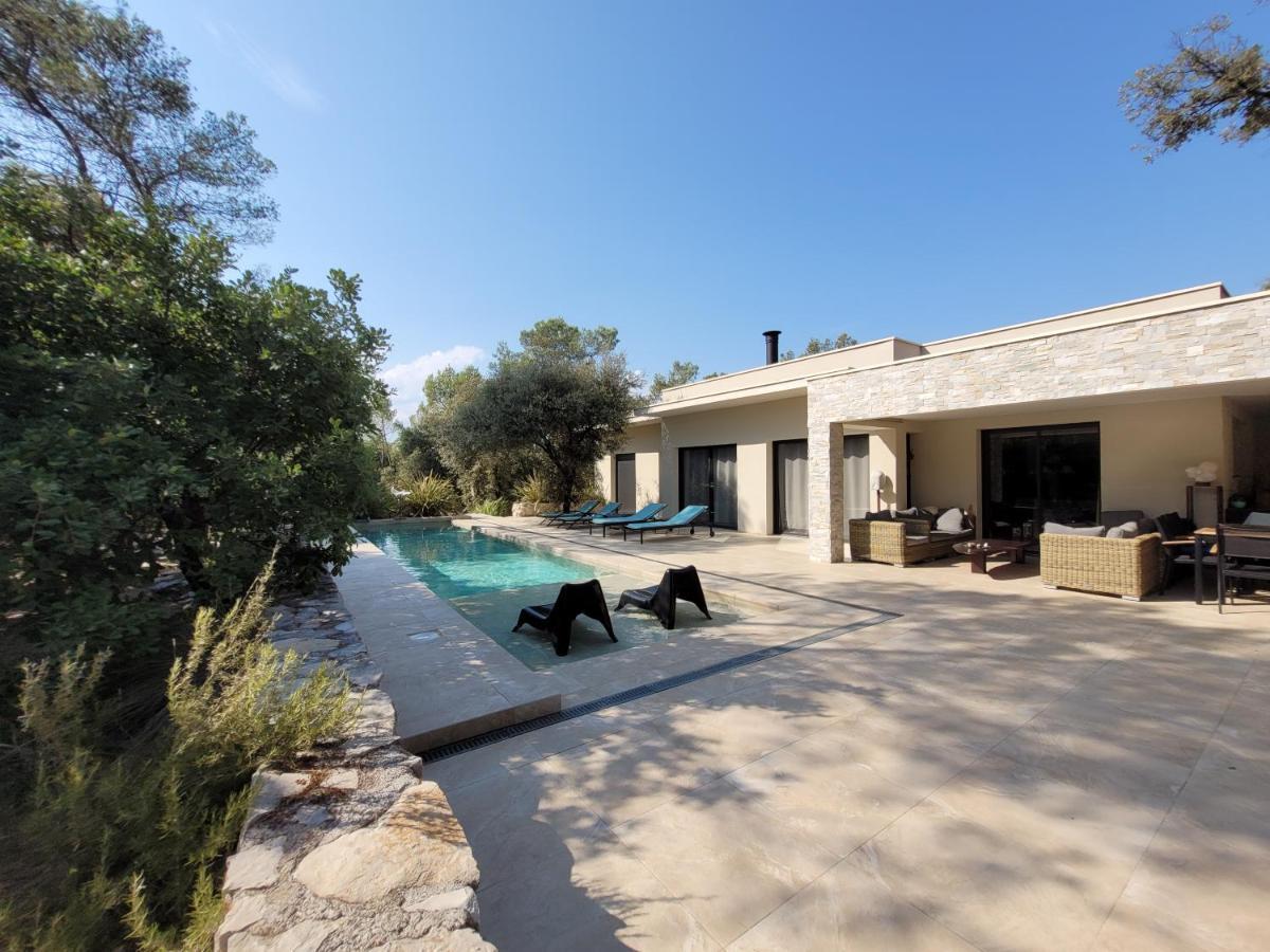 La Villa Kalliste Vacquières Exterior foto